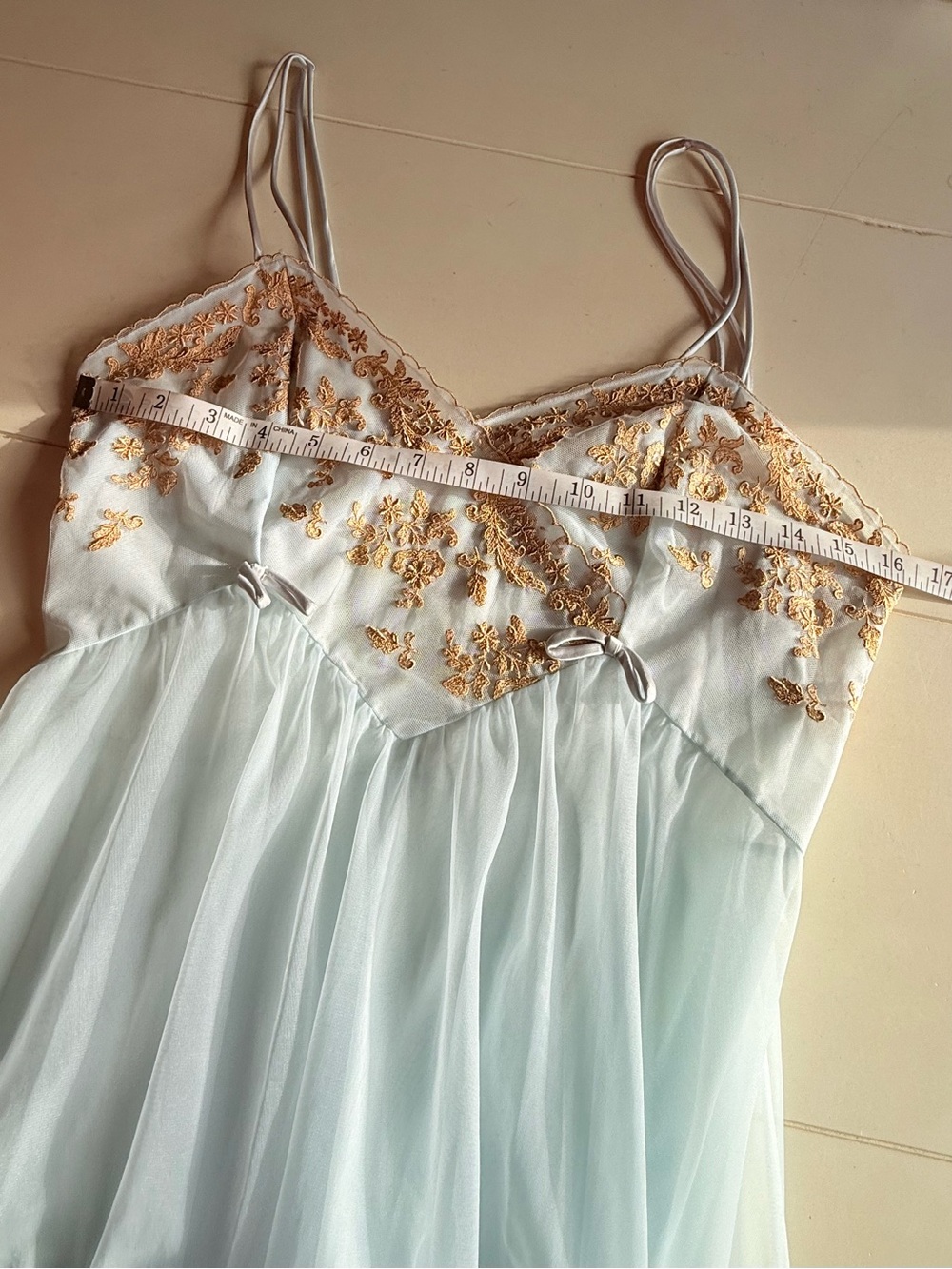 Vintage 1950s Vanity Fair Peignoir Set Pale Blue & Gold Embroidered Small - Picture 13 of 17